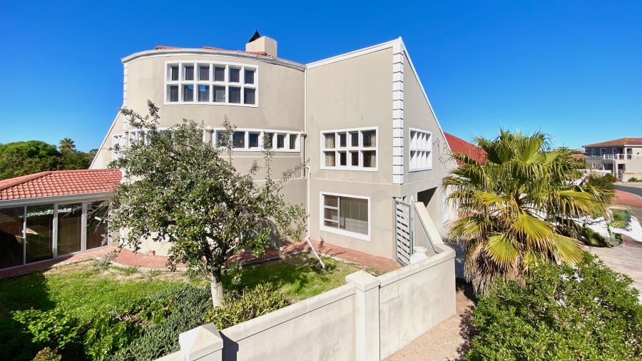 4 Bedroom Property for Sale in Port Owen Western Cape